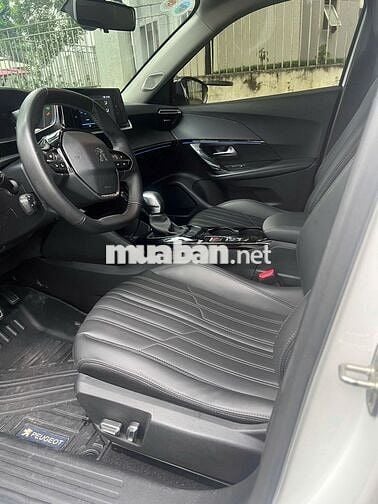 Peugeot 2008 2022 GT Line 1.2 AT - 64000 km