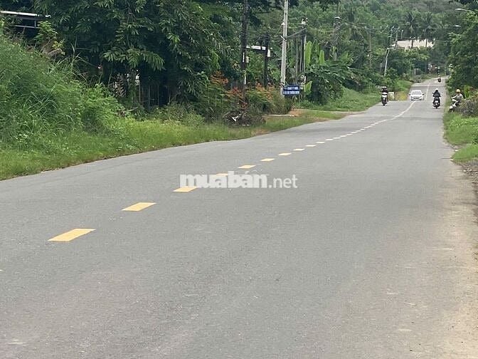 BÁN 1002M2 ĐẤT CÓ 13M MẶT TIÊN HIỂN THỊ,DÂN CƯ XUNG QUANH VỚI GIÁ 600T