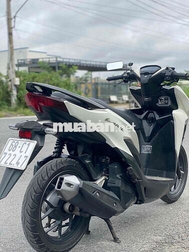 Cần bán vario 125 xe còn đẹp vỏ đầu theo xe máy êm