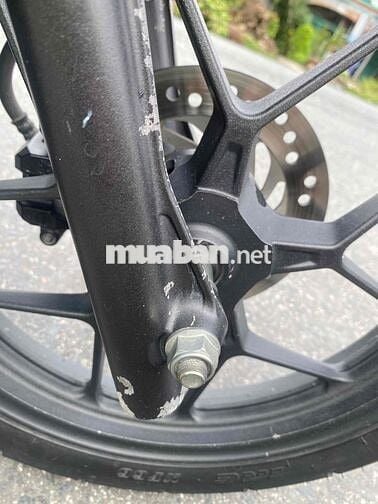 Cần bán vario 125 xe còn đẹp vỏ đầu theo xe máy êm