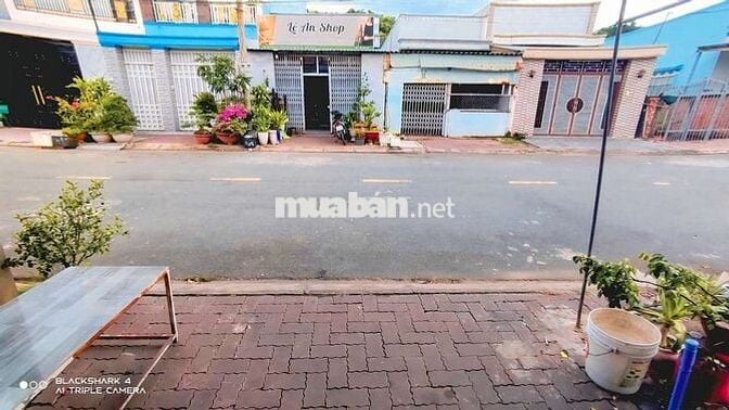 BÁN NHÀ ĐẸP TẠI KHU TÁI ĐỊNH CƯ LONG PHÚ TRUNG TÂM THỊ TRẤN CẦN GIUỘC,