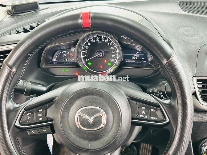 Mazda 3 1.5 2019 Đỏ Pha Lê