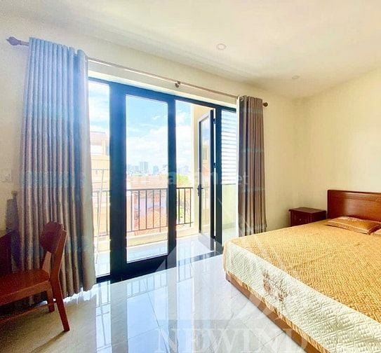 Giảm 3 tỷ Cần Bán nhà mặt tiền đường Số cách Lâm Văn Bềnh 40m 7 lầu 