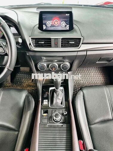 Mazda 3 1.5 2019 Đỏ Pha Lê