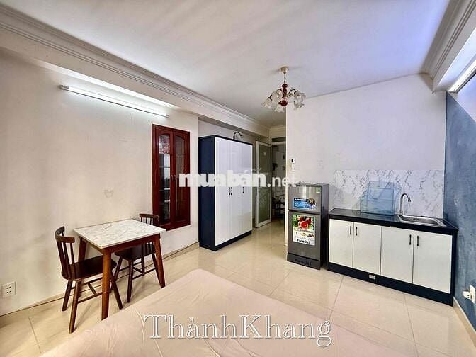 Cho Thuê Căn Hộ Cửa Sổ Full NT Rộng 25m2 Ngay Cầu Vượt 3 Tháng 2 Q10