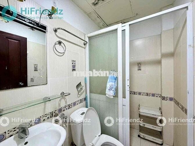 Ngay Phan Xích Long • Studio Bancol • Giáp Quận 1 - Bình Thạnh