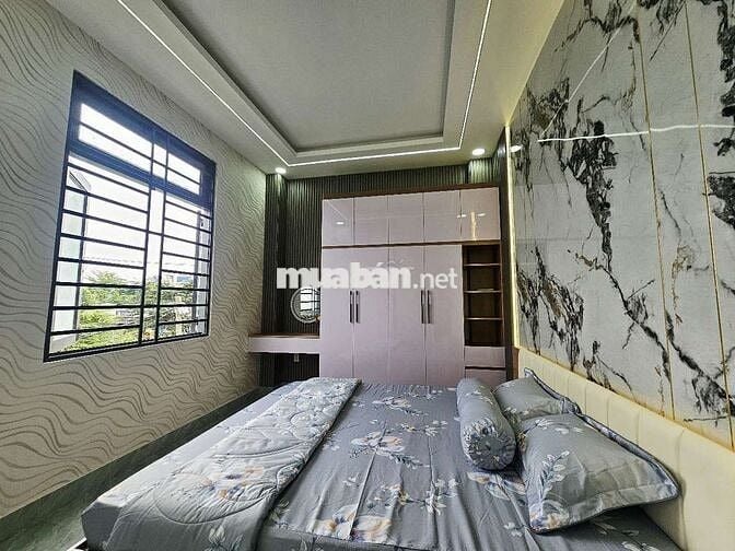 Nhà đẹp 2 lầu 1 sec ngắn hẻm xe hơi