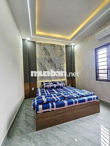 Nhà đẹp 2 lầu 1 sec ngắn hẻm xe hơi