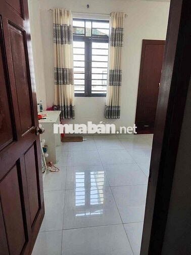 NHÀ 3 LẦU 5PN 4WC FULL NỘI THẤT NGAY NGÃ TƯ HIỆP BÌNH PHƯỚC 15 TRIỆU