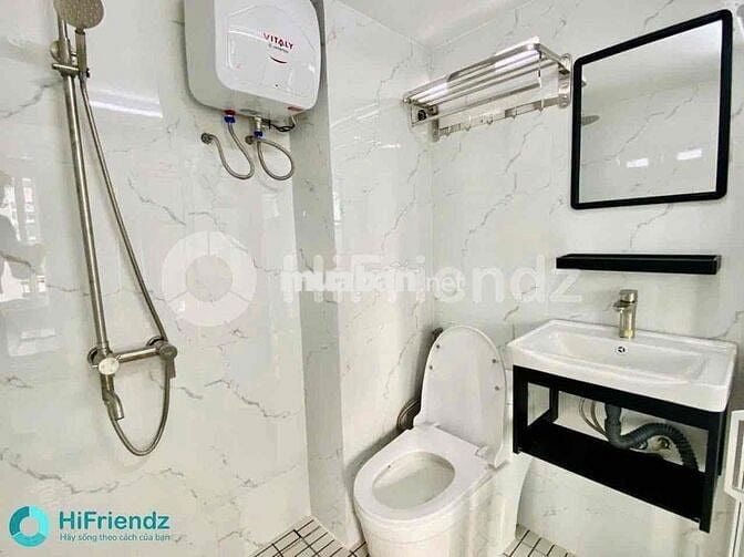 Cho thuê phòng có ban công - thang máy - Full nội thất - cầu Chà Và