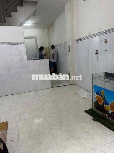 cho thuê nhà nguyên căn hẻm xe tải một trục đường Phan Huy ích p12 GV