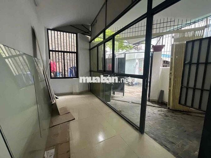 Cho thuê mặt bàng kinh doanh - có thể ngủ lại - Trần Hưng Đạo, Quận 5