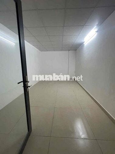 Cho thuê mặt bàng kinh doanh - có thể ngủ lại - Trần Hưng Đạo, Quận 5