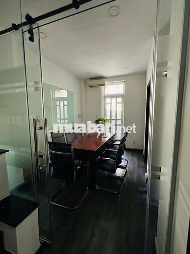 Cho thuê Văn Phòng - DT sàn 300 m² - Ngay Landmark 81 - 60tr/th