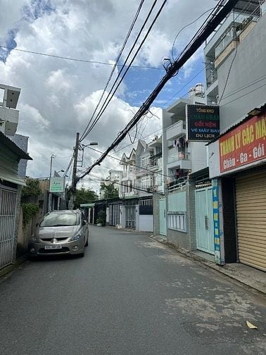 Bán nhà 1 lầu giá 7,6 tỷ đường 13 phường Bình Trưng TP HCM