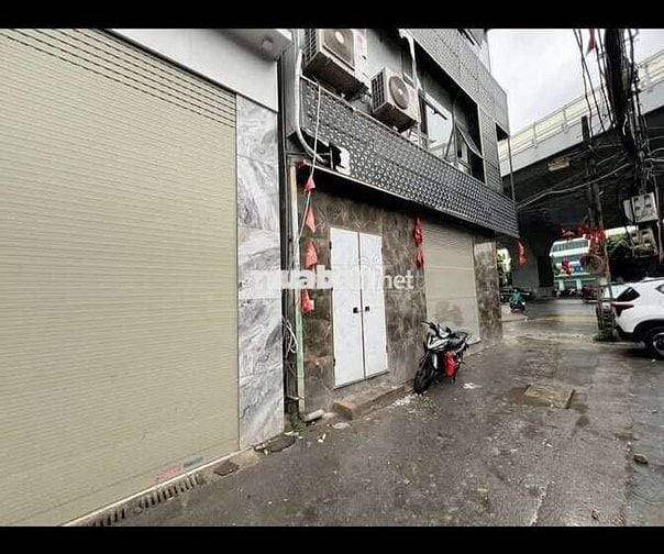 Tôi cần bán gấp nhà mặt phố Trường Chinh căn góc, 5tầng full nội thất