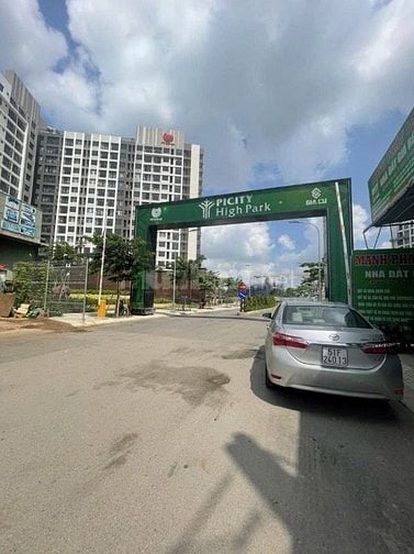 BÁN NHÀ DIỆN TÍCH KHỦNG VỊ TRÍ SIÊU ĐẸP QUẬN 12 NGAY CC PICITY TX 13