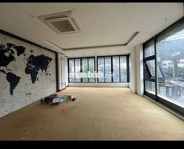 Tôi cần bán gấp nhà mặt phố Trường Chinh căn góc, 5tầng full nội thất