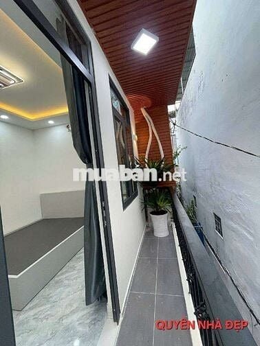 Nhà đẹp nhỏ xinh cho gia đình trẻ, tiện ích đủ chỉ xách vali vào ở.