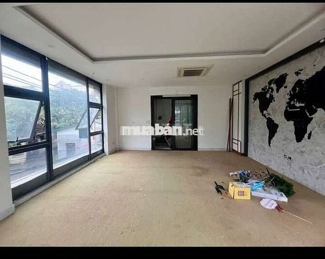 Tôi cần bán gấp nhà mặt phố Trường Chinh căn góc, 5tầng full nội thất