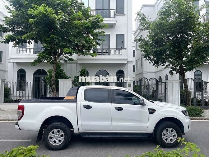 Mình bán xe bán tải Ford Ranger XLS 4x2  AT 2020