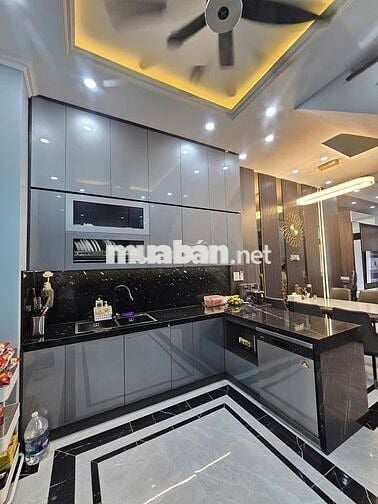 Cho thuê biệt thự Vinhomes Ocean Park 2, Nội thất cao cấp, Về ở ngay