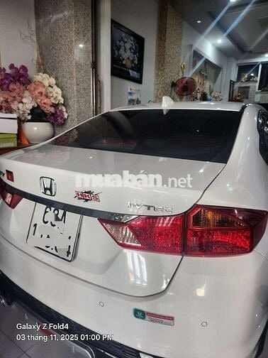 Honda City Top 2018 màu trắng, dưới 60.000 km