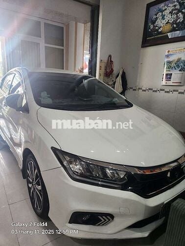 Honda City Top 2018 màu trắng, dưới 60.000 km