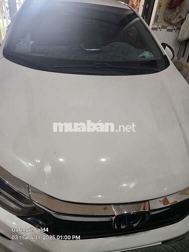 Honda City Top 2018 màu trắng, dưới 60.000 km
