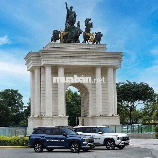 Mitsubishi Destinator