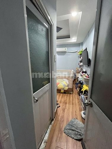 4,98 Tỷ Nhà DBT 3 tầng đúc 3pn lớn hẻm rộng ba gác Sổ Hồng Riêng 