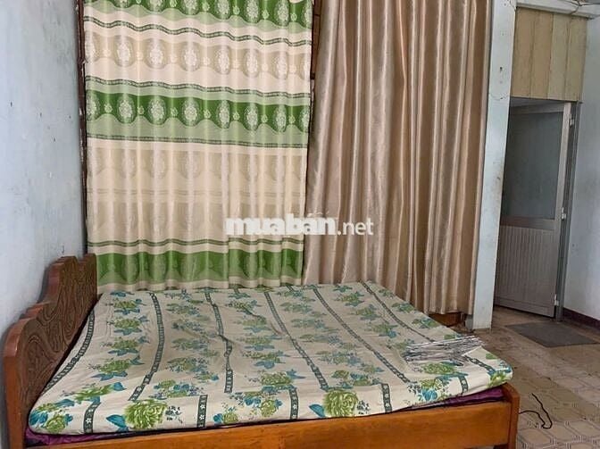 cho thuê phòng rộng, có ban công thoáng mát, giờ giấc tự do