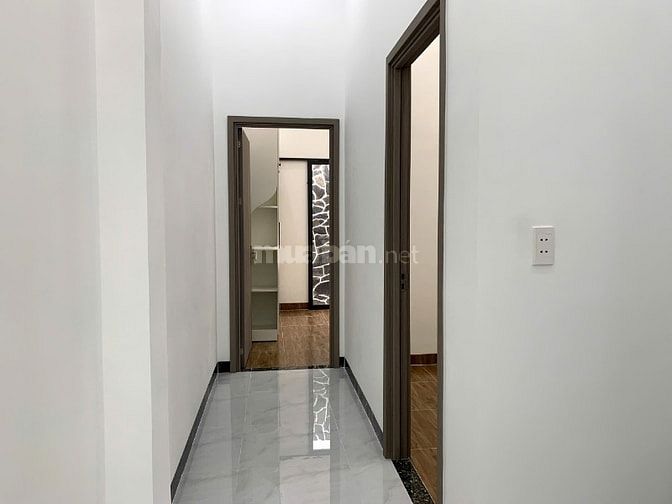 NHÀ MỚI XÂY ĐƯỜNG Ô TÔ 7 CHỖ GẦN CHỢ MỸ PHONG NGÃ TƯ CHÀ SÁU