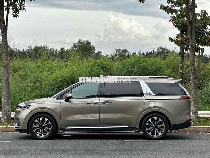 kIA CARNIVAL 2.2D SIGNATURE 2021