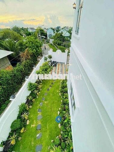 BIỆT THỰ NGỘP BÁN GẤP 8TỶ HẠ CÒN 6TỶ5 TẶNG TOÀN BỘ NỘI THẤT