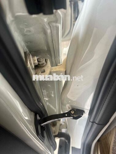 BÁN GẤP FOCUS 2018 Titanium Trắng 16 vạn lên 7c