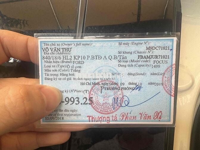 BÁN GẤP FOCUS 2018 Titanium Trắng 16 vạn lên 7c