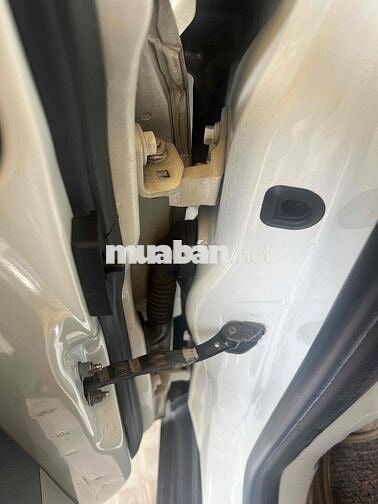 BÁN GẤP FOCUS 2018 Titanium Trắng 16 vạn lên 7c