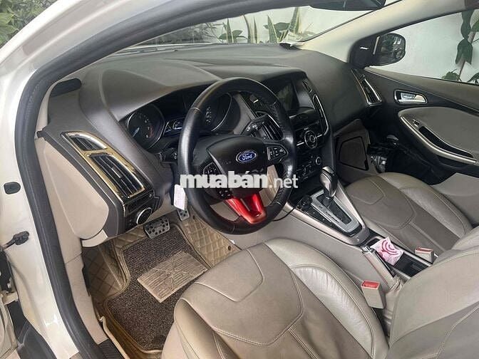 BÁN GẤP FOCUS 2018 Titanium Trắng 16 vạn lên 7c