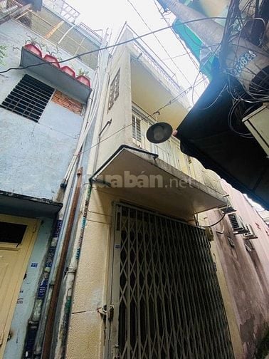 Bán Nhà : hẻm 2,5m đường Bà Hạt - P.9 - Q.10 - dt:3x5m 2 lầu