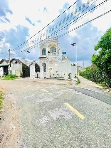 BIỆT THỰ NGỘP BÁN GẤP 8TỶ HẠ CÒN 6TỶ5 TẶNG TOÀN BỘ NỘI THẤT