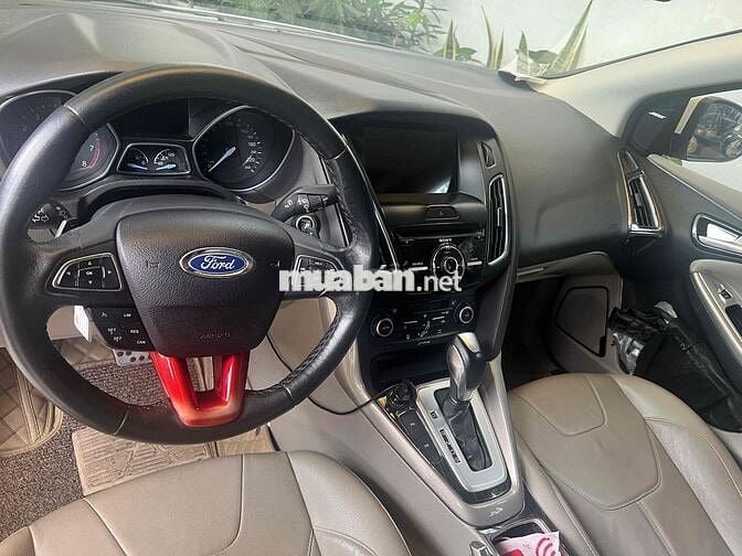 BÁN GẤP FOCUS 2018 Titanium Trắng 16 vạn lên 7c