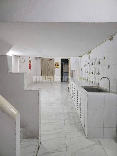 Chủ gấp bán nhà Hòa Bình - Tân Phú - 2 tầng cũ - Hẻm 12m Giá 8 tỷ 7