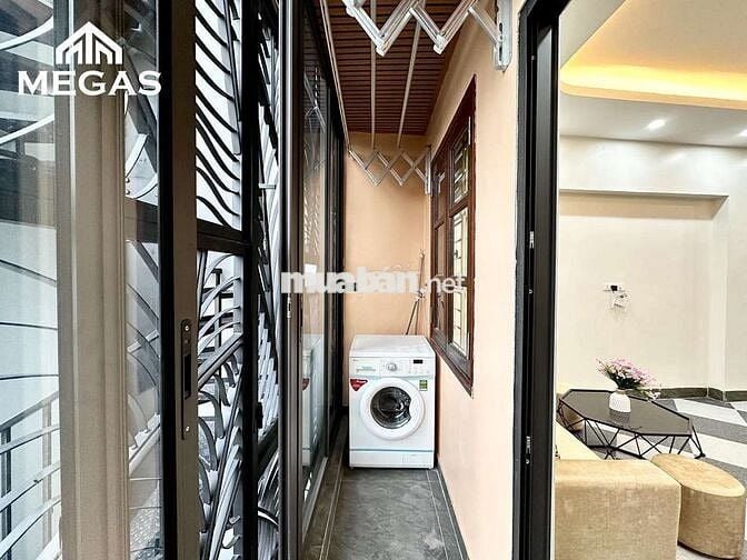 TRỐNG CĂN STUDIO CAO CẤP FULL NỘI THẤT TẠI TRUNG TÂM BA ĐÌNH