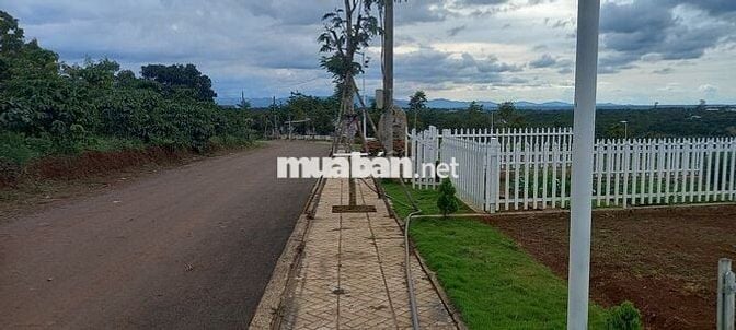 BÁN CẮT LỖ CĂN HOMES STAY Ở DI LINH,CÁCH NÚT GIAO CT 2KM DT300M2/890TR