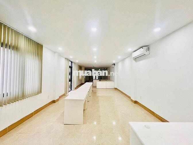 CHO THUÊ NHÀ KINH DOANH 5 TẦNG CÓ THANG MÁY ĐƯỜNG THÍCH QUẢNG ĐỨC