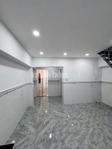 Bán gấp nhà Hoàng Hoa Thám, phường 5, Bình Thạnh, 4,5x13,5m, trệt 1lầu