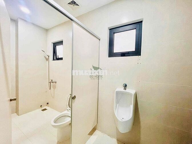 CHO THUÊ NHÀ KINH DOANH 5 TẦNG CÓ THANG MÁY ĐƯỜNG THÍCH QUẢNG ĐỨC