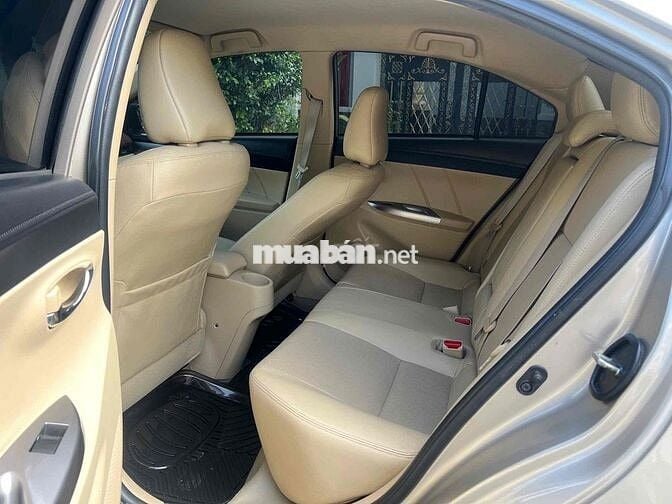 Cần bán Toyota Vios 2017 bản G