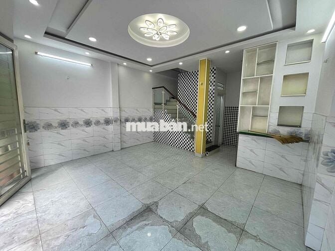 Cho thuê nhà Mặt Tiền chiều ngang 5,2m đường Hưng Phú P9 Q8